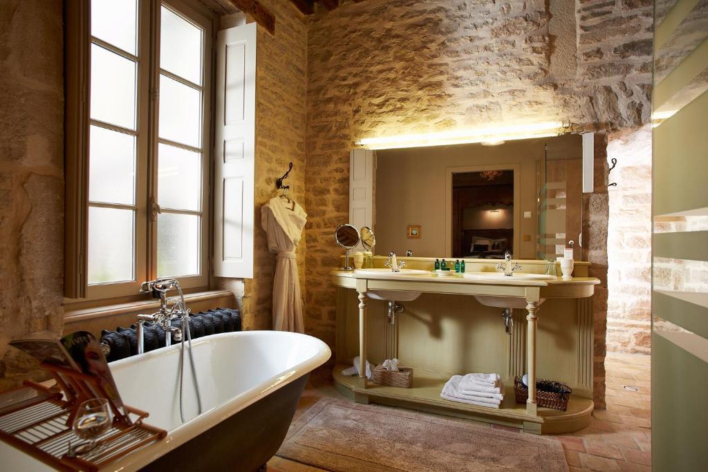 ボーヌ シェ レ ファティアン Bed & Breakfast 部屋 写真